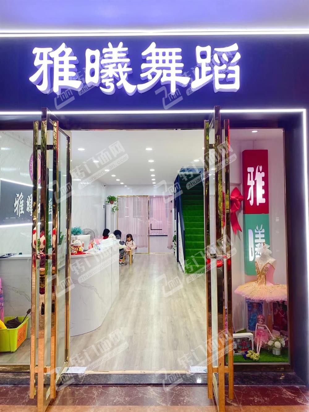 低价急转大型小区出入口80平临街旺铺